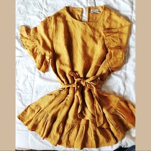 Mustard flowy dress with tie